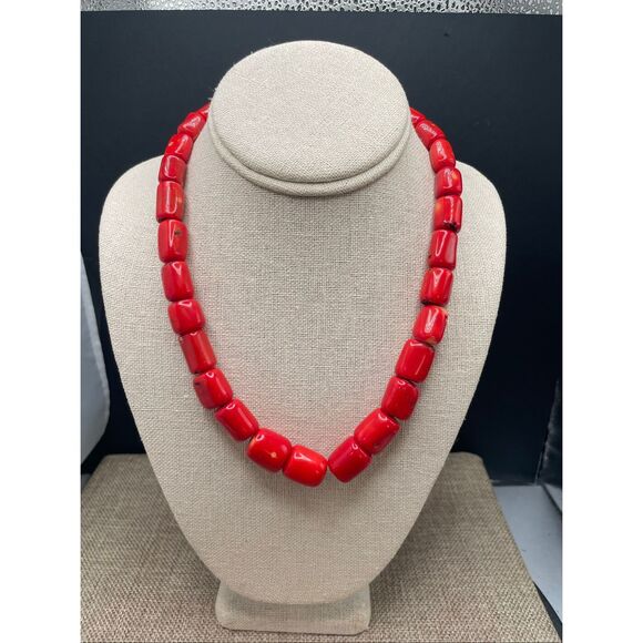 Vintage Red Bamboo Coral Style Chunky Beaded Necklace Red Chunky - Picture 1 of 9